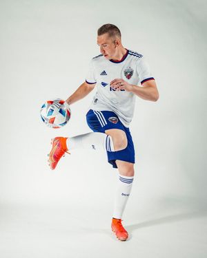 Image post by @dcunited on Instagram