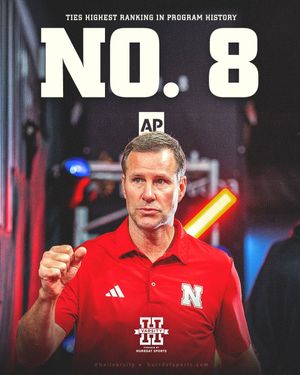 Image post by @HailVarsity on Twitter