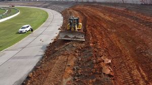 Video post by @echoparkspeedway on Facebook