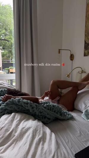 Video post by @enashaolivia on Facebook