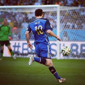 Image post by @soccerdotcom on Instagram