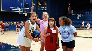 Video post by @etsu_wbb on Instagram