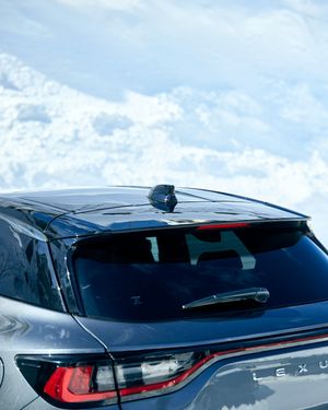 Image post by @discoverlexus on Instagram