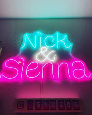 Image post by @nickandsienna on Facebook