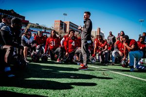 Image post by @UIWFootball on Twitter