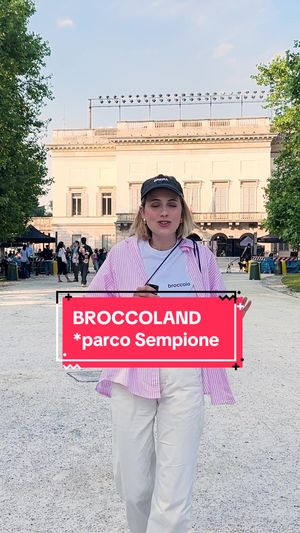 Video post by @il_milanese_imbruttito on TikTok