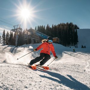 Image post by @skitaos on Instagram
