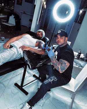 Image post by @raphbarrostattoos on Instagram
