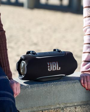 Image post by @jblkorea on Instagram