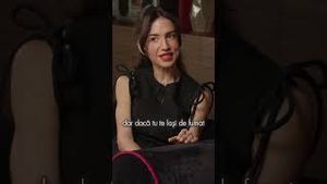 Video post by @lauracomanl on YouTube