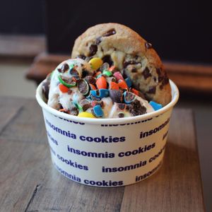 Image post by @insomniacookies on Instagram