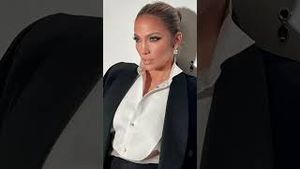 Video post by @Jennifer Lopez on YouTube