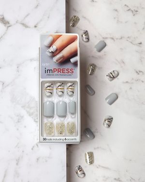 Image post by @impresslashes on Instagram
