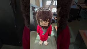 Video post by @drsquatch on YouTube