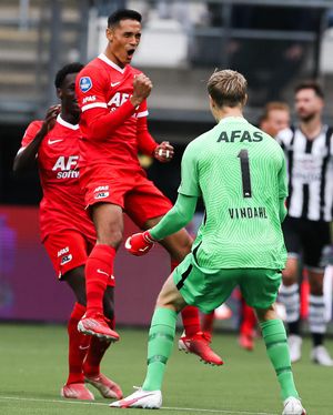 Image post by @azalkmaar on Instagram