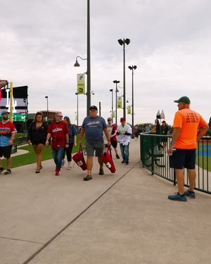 Image post by @greatlakesloons on Instagram
