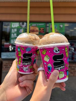 Image post by @7eleven on Instagram