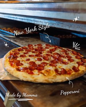 Image post by @Pizza Mamma on Facebook