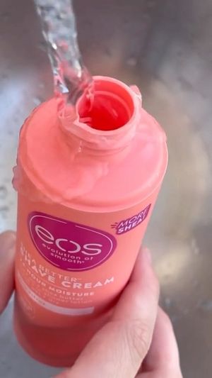 Video post by @eosproducts on Instagram