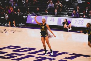 Image post by @ecuwbb on Instagram