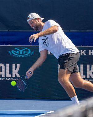 Image post by @nyhustlers on Instagram