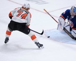 Image post by @NHLFlyers on Twitter