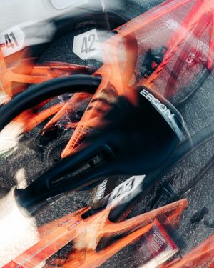 Image post by @wmncycling on Instagram