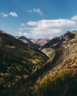 Image post by @meg.lahatte on Instagram
