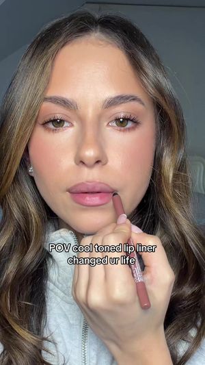 Video post by @anyaweitz on TikTok
