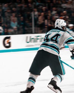 Image post by @iamhollymillenium on Instagram