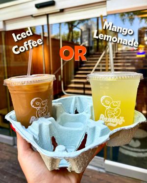 Image post by @randysdonuts on Instagram