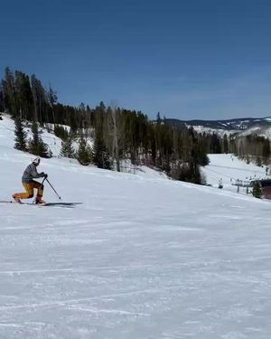 Image post by @j_skis on Instagram