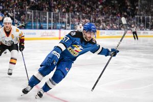 Image post by @ColoradoEagles on Twitter