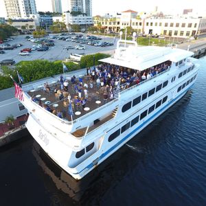 Image post by @yachtstarship on Instagram