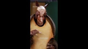 Video post by @warnerbrostv on YouTube