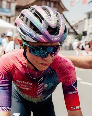 Image post by @wmncycling on Instagram