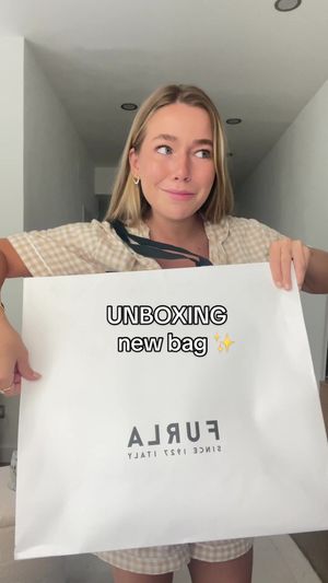 Video post by @carlotagrandeb on TikTok
