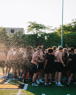 Image post by @createdbykennaa on Instagram