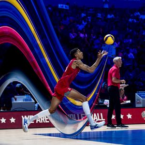 Image post by @mizunovolleyballusa on Instagram