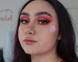 Image post by @makeupbyanabel on Instagram