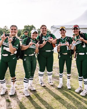 Image post by @charlottesoftball on Instagram