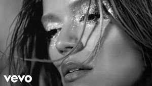 Video post by @karolgvevo on YouTube
