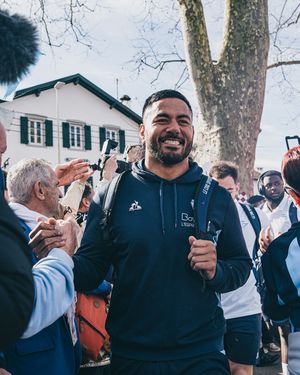 Image post by @avironrugbypro on Instagram