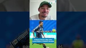 Video post by @laopinionla on YouTube