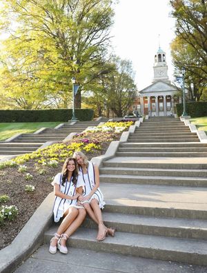 Image post by @samfordpanhellenic on Instagram