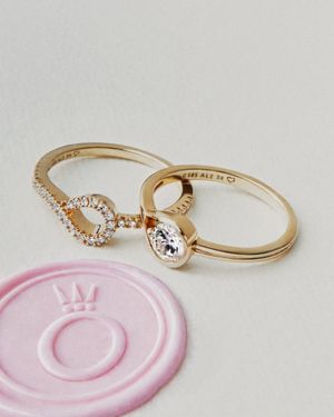 Image post by @theofficialpandora on Instagram