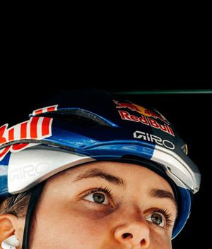 Image post by @wmncycling on Instagram