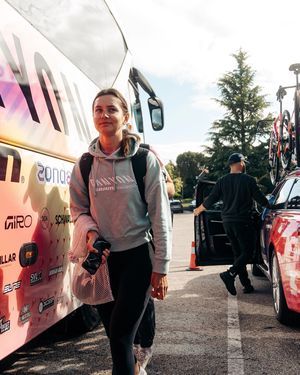Image post by @wmncycling on Instagram