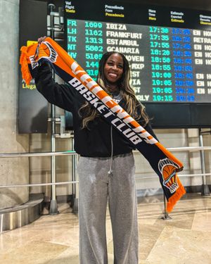 Image post by @valenciabasket on Instagram