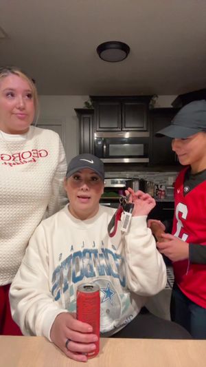 Video post by @thepuigfamily on TikTok